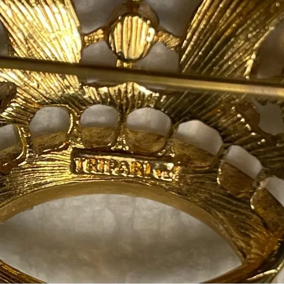 Vintage Alfred Philipe Crown Trifari Cabochon Necklace Pendant Brooch. - Picture 6 of 6